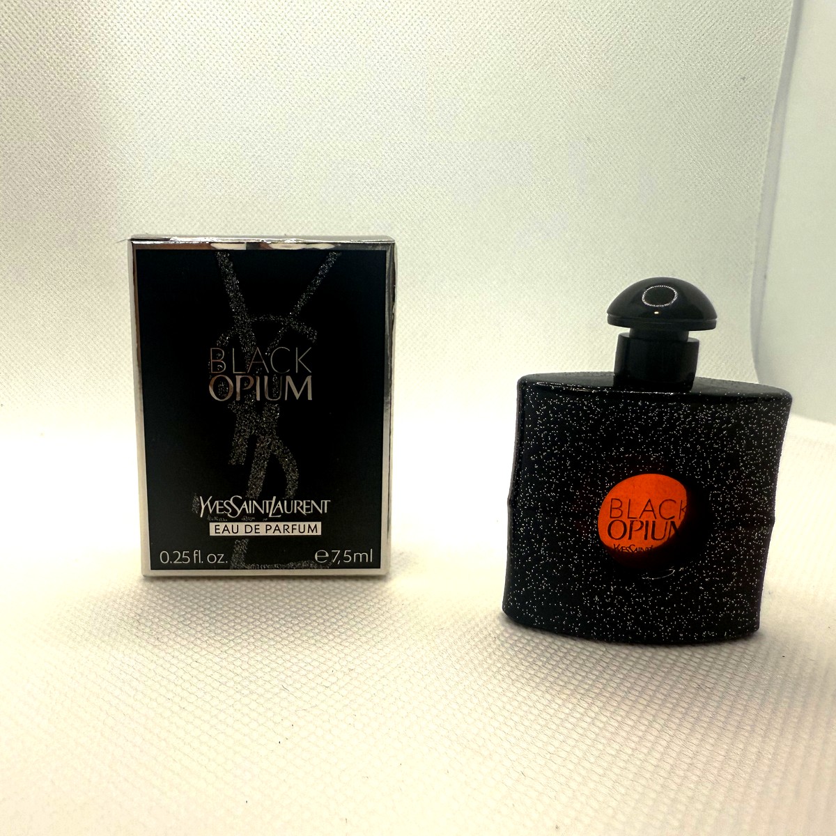 BLACK OPIUM